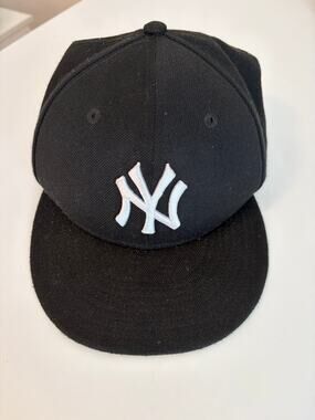 Black & White New Era 59FIFTY New York Yankees Cap #East Coast